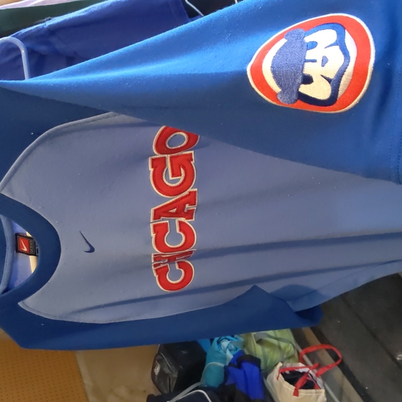Chicago Cubs shirt - Picture 4 of 4